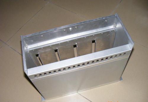 鋁型材機(jī)箱